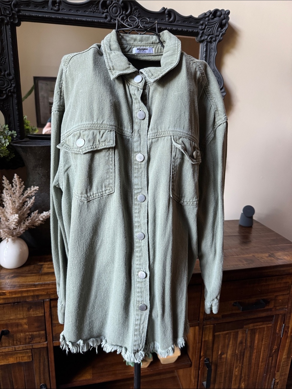Women’s Army Green Button-Up Shacket